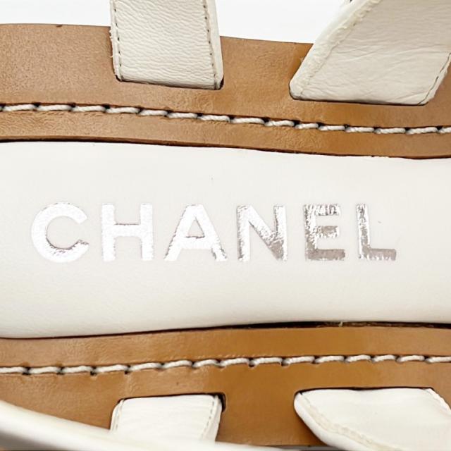 CHANEL シャネル サンダル ココマーク G35868 ホワイト レザー ウッド レディース ストラップ チェーン シルバー金具 超美品【本物保証】_5