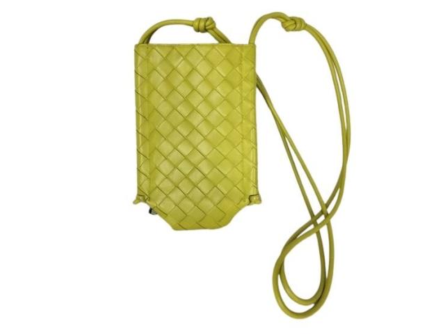 BOTTEGA VENETA ボッテガヴェネタ ショルダーバッグ イントレチャート MINI THE KNOT ミニ ザ ノット 639293 イエローグリーン ラムスキン レディース ノット【本物保証】