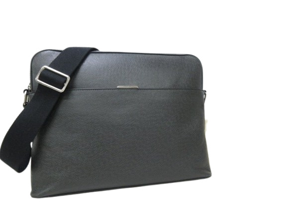 美品 LOUIS VUITTON ルイ ヴィトン メッセンジャーバッグ アントン メッセンジャーMM M33429 アルドワーズ タイガ メンズ【本物保証】