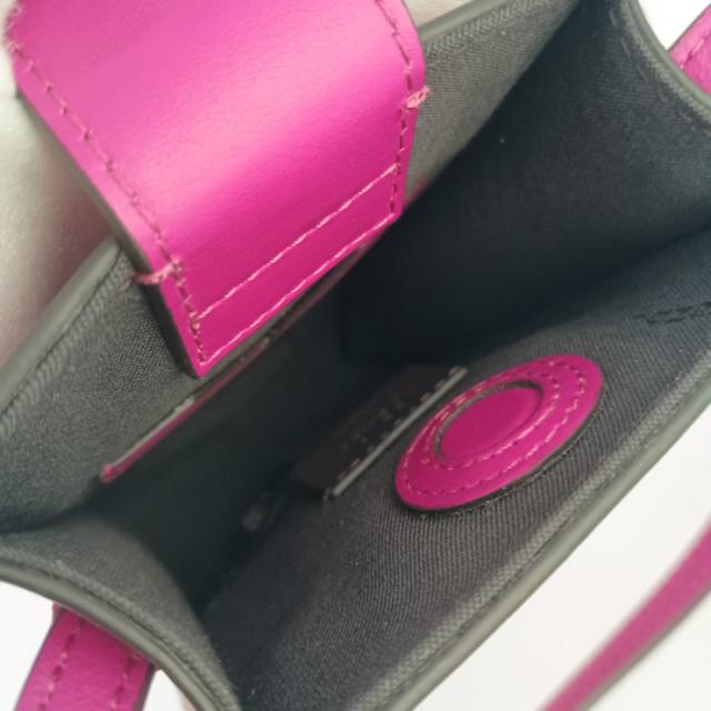 FENDI フェンディ ショルダーバッグ グラフィ ショルダーフォンポーチ 7AS192 ピンク系 レザー レディース スマホショルダー ポシェット ゴールド金具 超美品【本物保証】_4