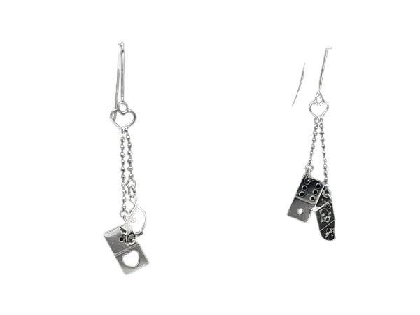 ChristianDior クリスチャンディオール ピアス シルバー メタル レディース ロゴ ダイス フック式 美品【本物保証】