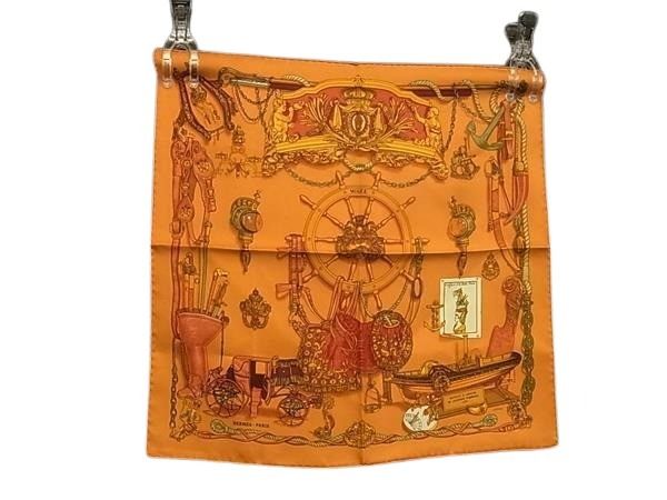 HERMES エルメス スカーフ カレ45 プチカレ ガヴロッシュ MUSEE 博物館 オレンジ系 シルク100％ レディース 新品未使用展示品【本物保証】