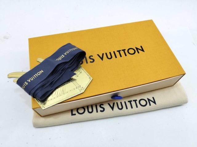 LOUIS VUITTON ルイヴィトン 長財布 ポルトフォイユ カプシーヌ M61248 ノワール（ブラック）系 トリヨンレザー レディース 二つ折り ゴールド金具【本物保証】_9