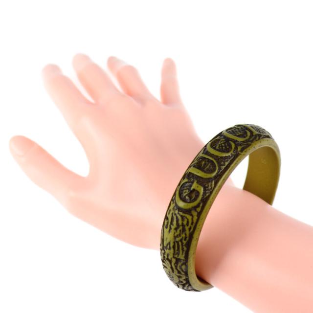 新品未使用展示品 Gucci グッチ ロゴ ドラゴン エングレーブ バングル ウッド 黄緑系 表記サイズ S 本物保証 の通販はau Pay マーケット 3r Boutique