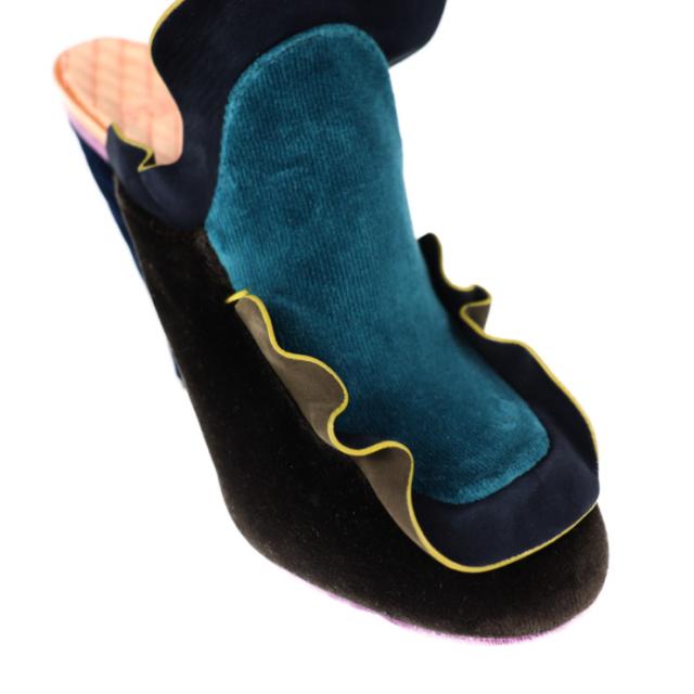 新品未使用展示品 FENDI フェンディ シューズ - サンダル 表記サイズ 36 1/2 ベルベット ブラック ミュール フリル 参考サイズ 23.5cm【本物保証】