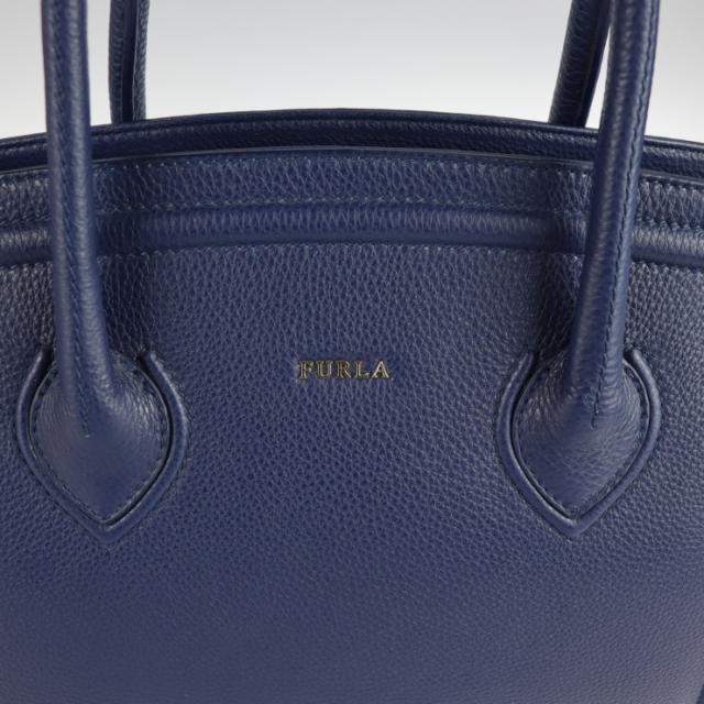 美品 Furla フルラ COLLEGE カレッジ - トートバッグ レザー ネイビー ハンドバッグ【本物保証】の通販は 美品 Furla フルラ COLLEGE カレッジ - トートバッグ レザー ネイビー ハンドバッグ【本物保証】の通販は