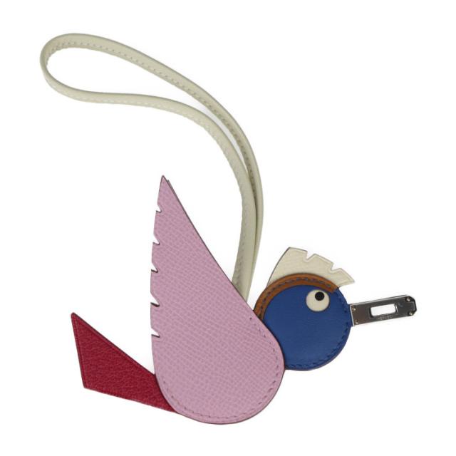 新品未使用展示品 HERMES エルメス バーディ チャーム - その他小物 エプソン×スイフト×アニョーミロ×シェーブル モーヴシルベストル×フランボワーズ×ナタ×クレ×ブルーフランス×ゴールド バッグチャーム バード 鳥モチーフ B刻印【本物保証】の通販は 164,600円