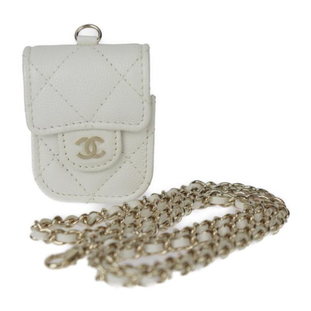 超美品 CHANEL シャネル Airpodsケース 第二世代専用 マトラッセ AP1647 その他小物 キャビアスキン ホワイト チェーン ネックストラップ イヤホンケース ホルダー ココマーク【本物保証】