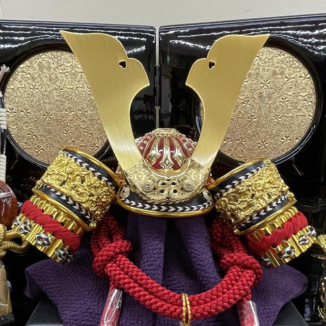 五月人形 コンパクト 兜 収納飾り 5号 兜飾り雅峰 かぶと 黒 金 5月人形 おしゃれ かっこいい モダン 2025_2