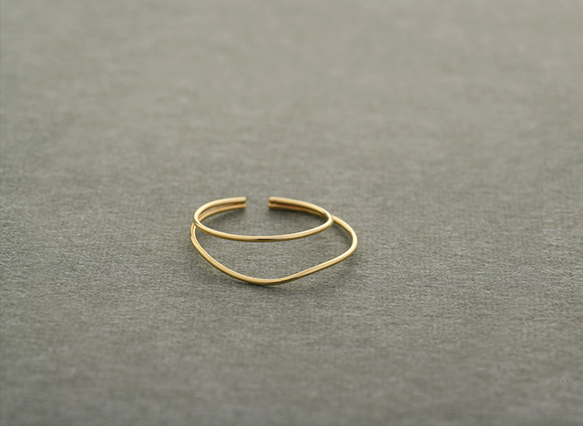 K18 片耳 イヤーカフス   Crescent [ラッピング可]  イヤカフ イヤーカフス 片方 片耳 K18 18金 18k ノンホール の通販は