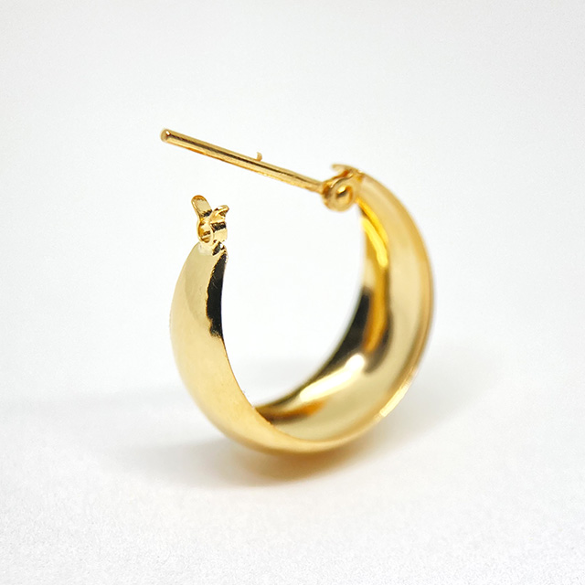K18 ピアス Moon-shape 7mm_15mm [ラッピング可] K18 18金 18k ゴールド 月型甲丸 月甲 月甲型 甲丸 フープ シンプル ミニマル 小さめ レディース ジュエリー アクセサリー　おしゃれ_4