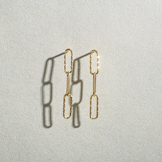 K18 ピアス triplet oval ripple 18金 ゴールド 18k ロングピアス シンプル 小さい 小ぶり 地金 トリプル_7