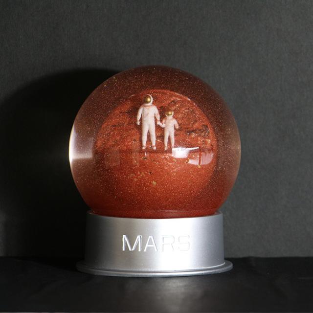 Humango MARS DUST GLOBE マーズ ダスト グローブ  スノーグローブ スノードーム おしゃれ 火星 オブジェ アート インテリア ギフト プレゼント ユニセックス