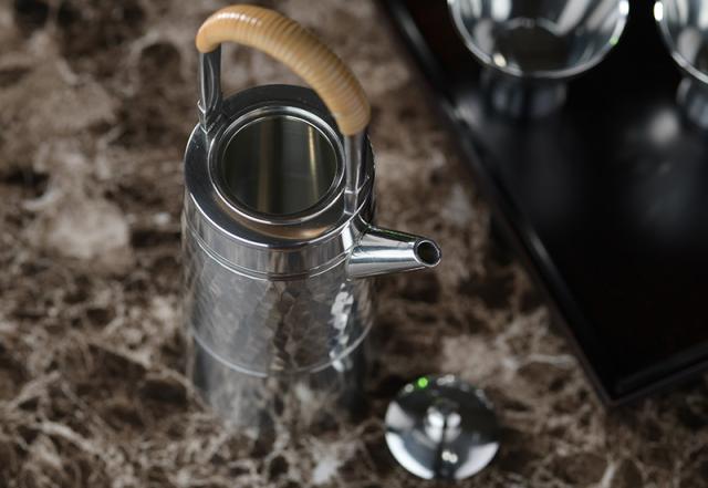 錫光 錫製 ロクロ仕上げ 酒器セット 口付き 徳利 盃3個 4