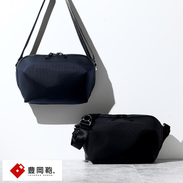 豊岡鞄 × beruf baggage Urban Explorer 6 HA 機能的 スリング 横型ショルダーバッグ  ナイロン おしゃれ かっこいい シンプル ビジネス 通勤 通学 ブラック 黒  【送料無料】