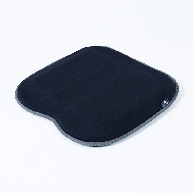 ジェルトロンクッション ブリーズ 座布団 持ち運び コンパクト アウトドア 携帯 日本製 坐骨神経痛 ジェルクッション   の通販は