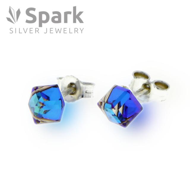 送料無料 Spark キューブ ピアス スワロフスキー社製 クリスタル 4mm バミューダ ブルー 青 ギフト プレゼント 誕生日 の通販はau Pay マーケット アクセサリー ジュエリーショップ ブルームハート