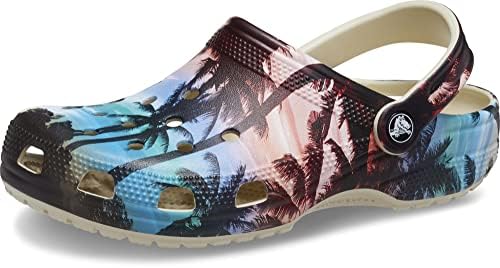 その他のスポーツ Crocs Unisex Classic Seasonal Print Clogs Bone/Multi 6 US Men [video game]