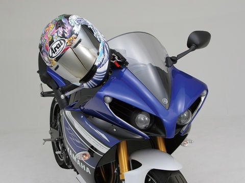 DAYTONA (デイトナ)】 ヘルメットホルダー ミラークランプタイプ 79406 YAMAHA YZF-R1（09〜13）【ヘルメットをミラーに掛ける・の通販はau  PAY マーケット 八百万堂 au PAY マーケット店 au PAY マーケット－通販サイト