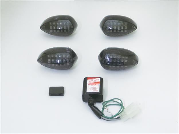 4947934075093 LEDカスタマイジングキットシーケンシャル スモークレンズ MT-09／07（ABS）・XSR700／900・YZF-R25／R3（ABS） 19- 62798