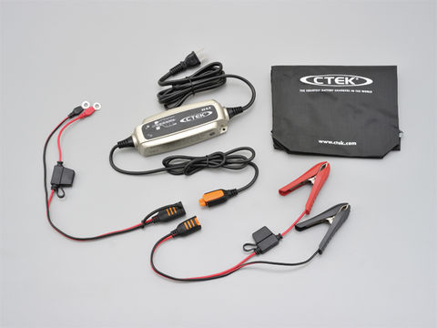 【DAYTONA(デイトナ)】 93007 CTEK バッテリーチャージャーXS0.8JPの通販は 15,924円