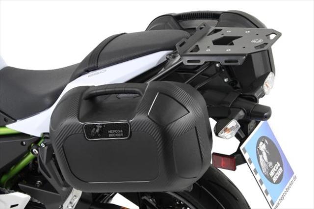 【ヘプコアンドベッカー】 【4549950193463】 6602527-0101 ヘプコ＆ベッカ ミニラック ブラック Z650 17-21の通販は