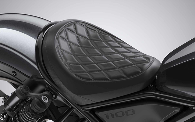 【送料無料】【Honda(ホンダ)】 21年モデル Rebel1100(レブル1100)　スペシャルメインシート （ブラック） 08R72-MLA-J00ZBの通販は