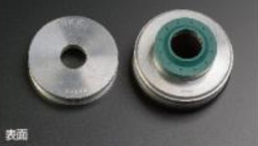 【SKF (エスケーエフ)】 【4548916801534】リアショックシールヘッド SHO 18-50-22