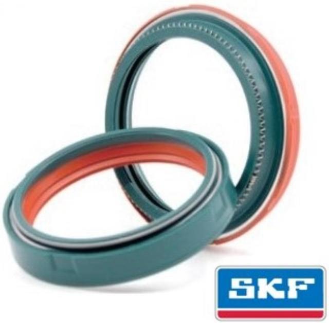 【SKF (エスケーエフ)】 【4550255429133】ポスト投函便　 フォークシール デュアルコンパウンド KYBφ48の通販は 7,124円