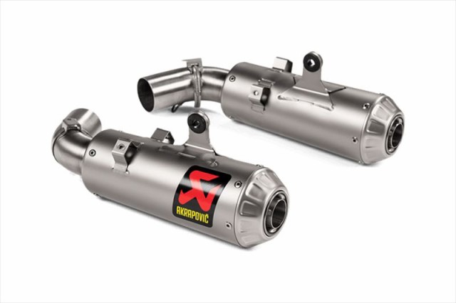 【PLOT(プロト)】 【4550255608811】 S-D9SO15-HCBT AKRAPOVIC スリップオンライン チタン EC／ECE Hypermotard 950／950 SP 19-21