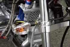 【TAKEGAWA(タケガワ)】 【4514162162941】 05-08-0002 Φ27正立フォーク用ウインカーブラケットの通販は