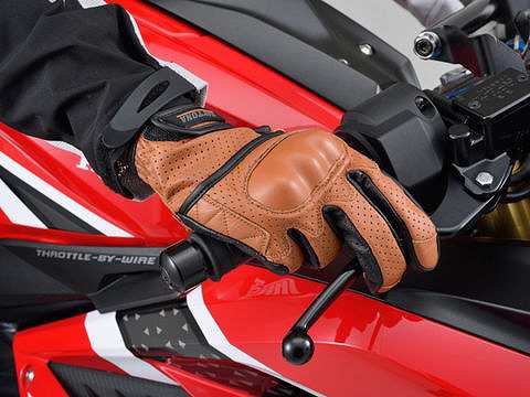 【DAYTONA(デイトナ)】 18917 HBG-130 パンチングメッシュプロテクターカウレザーグローブ ブラウンの通販は