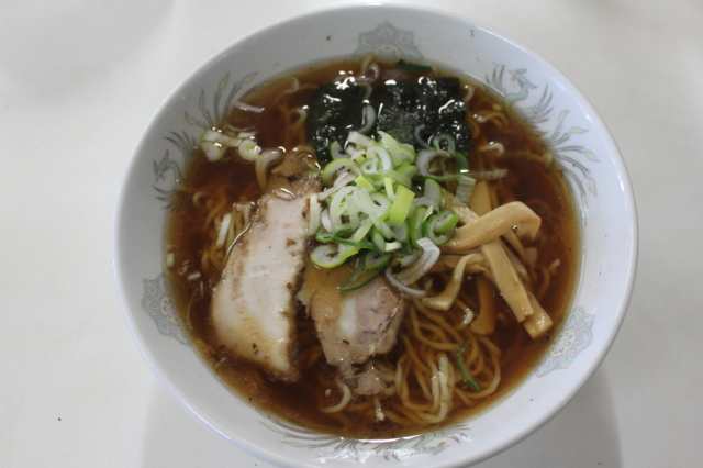 山形県飯豊町 昭和レトロな味 来々軒の冷凍半チャーハン180ｇを4袋 ラーメンスープ４袋付き 冷凍便 東北関東送料無料の通販はau PAY マーケット  - 飯豊町特産品ショップ