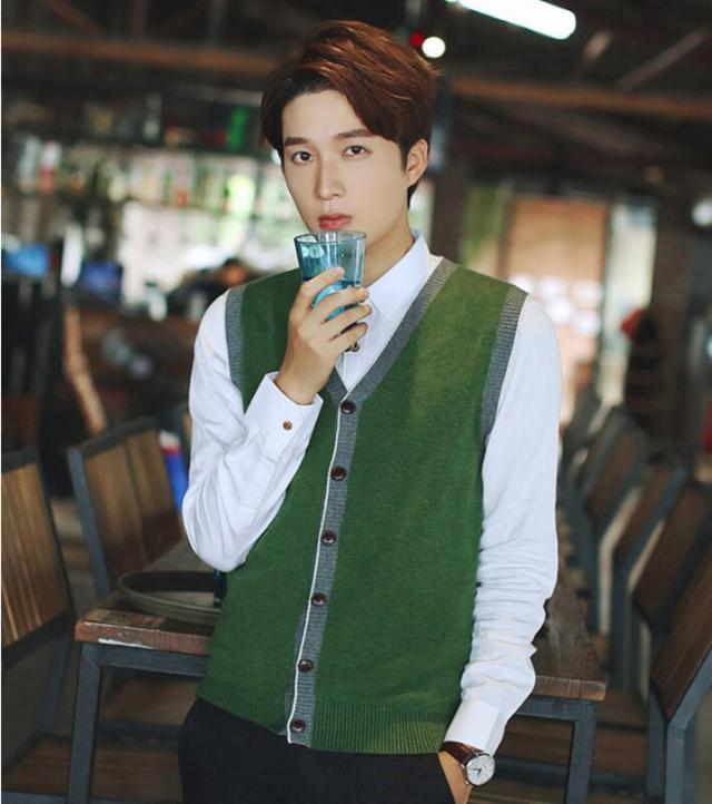 4色 チョッキ お兄系 ニットベスト メンズ Vネック ビジネス カーディガン セーター 保温 春秋 ファッション 男性用の通販はau Pay マーケット 山室商店