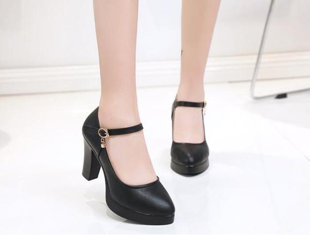 パンプス シューズ 靴 レディース ストラップ ハイヒール 7cm 9cm 痛くない 脱げない 厚底 婦人靴 合成皮革 幅広 オフィス の通販はau Pay マーケット 山室商店