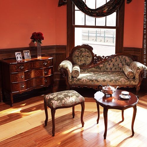 管252☆ヨーロピアンスタイル☆アンティーク☆センターテーブル 管252☆ヨーロピアンスタイル☆アンティーク☆センターテーブル 管252