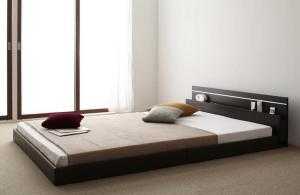 ダブルベッド 2人 マットレス付き ローベッド 低い 宮 棚 携帯 収納 照明 読書 ライト コンセント スマホ 充電 布団可 すのこ 通気性 カビ 脚 足 ヴィンテージ ダブルベッド 2人 マットレス付き ローベッド ロータイプ