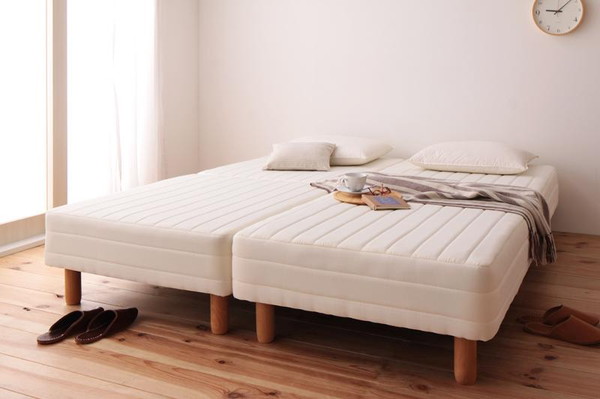 ベッド クイーン 脚付き マットレスベッド ベンチ ローベッド ロータイプ 低い 低床 ヘッドレス ノーヘッド 足付 分割 おしゃれ お姫様 かわいい ガーリー 子供 ルンバ 分割式 ハーフ 2way ボンネルC 脚30の通販は