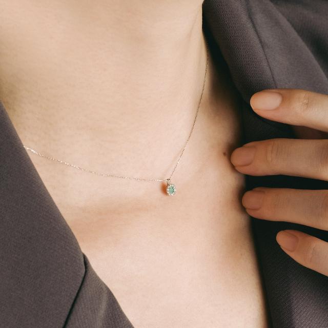 ネックレス エメラルド ダイヤモンド プラチナ ジュエリー Pt950 Pt850 アクセサリー エレガント 宝石 プレゼント 結婚記念日 お誕生日 お祝い 贈答品 ギフト 贈り物 可愛い おしゃれ 丸い サークル フラワー 花 5月 4月 誕生石 彼女 嫁 母 本物 緑 母の日 ギフト 2026_3