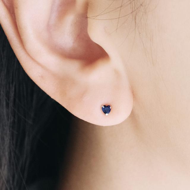 サファイア　K18 ピアス　ハート　天然石　18金無垢　可愛い✨ ピアス サファイア k18 レディース 18金 ハート 18k サファイアの
