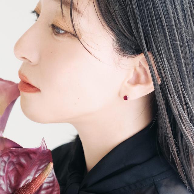 ルビー ピアス 18金 一粒 (両耳用) レディース k18 ルビーの