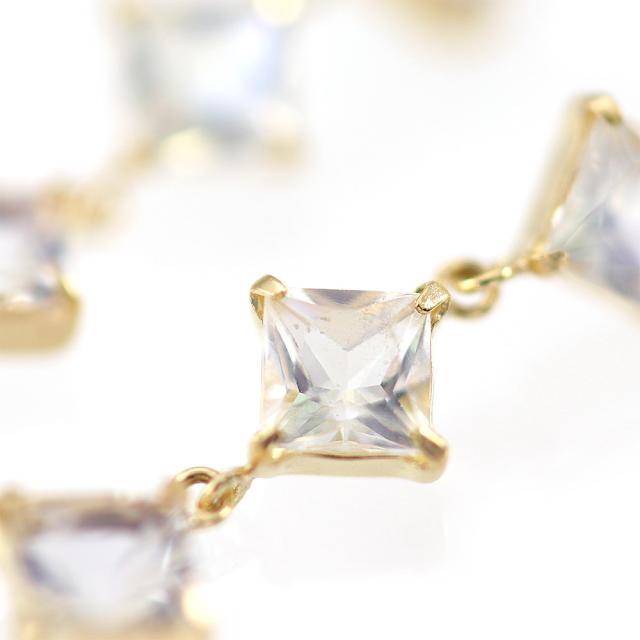 フックピアス レディース ブルームーンストーン 18金 イエローゴールド 18K シンプル ピアス ゆれる 18K 宝石 天然石 菱形 3石 ブルー ムーンストーン ひし形 揺れる ジュエリー 誕生日 プレゼント 記念日 ギフト 女性 彼女 嫁 妻 本物 6月 誕生石 母の日 ギフト 2026_8