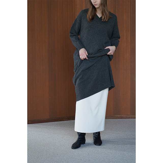 クラネ CLANE Vネック ルーズ ニット ワンピース V NECK LOOSE KNIT ONEPIECE【2023 新作】｜au PAY  マーケット