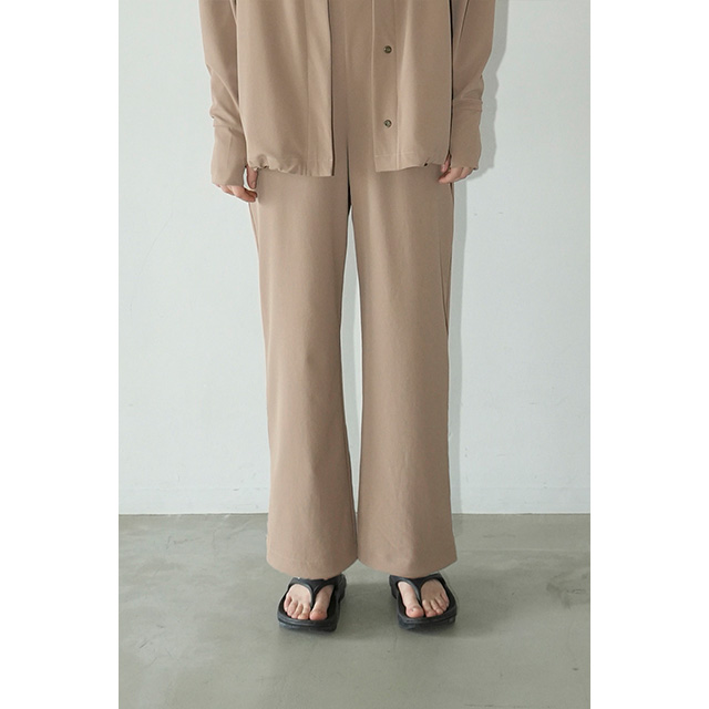 クラネ CLANE バック オープン ラッシュガード オールインワン BACK