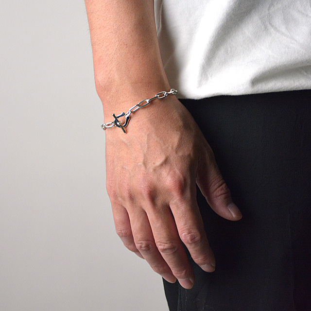 シンパシーオブソウル シックホースシュートグルブレスレット ロングリンク Medium Horseshoe Toggle Bracelet Long Link sympathy of soul_4