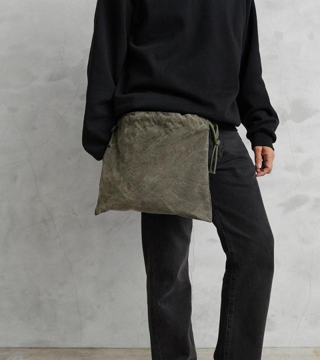 WAIPER.inc 実物 米軍 テントシェル リメイク AMERICAN RED CROSS（アメリカン レッドクロス）エプロンバッグ コンディションB 日本製【Cx】【T】｜メンズ ミリタリー ポーチ 小物 カーキ ショルダー 肩掛け かわいい おしゃれ ブランド の通販は