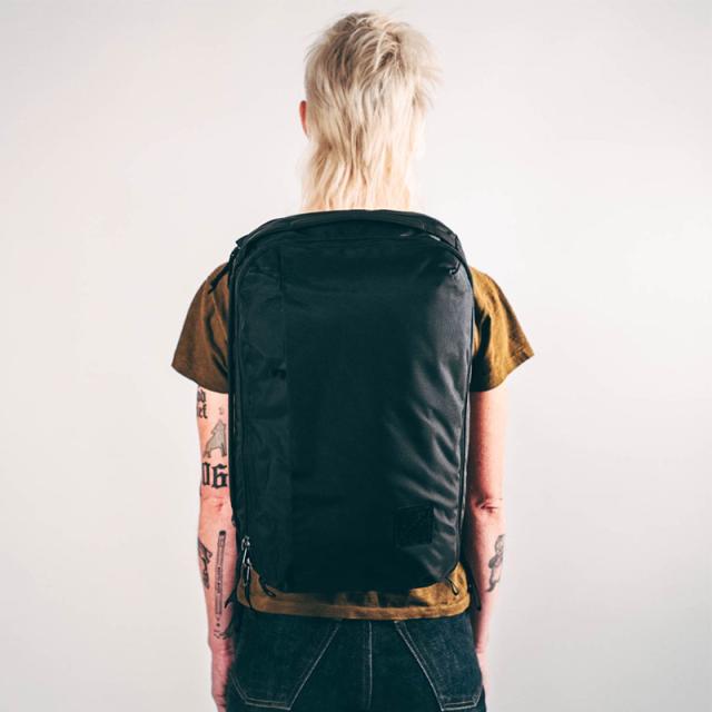 【メーカー取次】EVERGOODS エバーグッズ CIVIC PANEL LOADER 24L バックパック / デイパック SOLUTION BLACK【Cx】【R】｜メンズファッション バリスティックナイロン 撥水 アウトドア 通勤 通学 タウンユース 旅行 PC収納 黒 バッグ おしゃれ_2