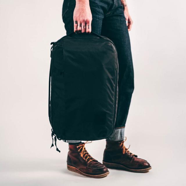 【メーカー取次】EVERGOODS エバーグッズ CIVIC PANEL LOADER 24L バックパック / デイパック SOLUTION BLACK【Cx】【R】｜メンズファッション バリスティックナイロン 撥水 アウトドア 通勤 通学 タウンユース 旅行 PC収納 黒 バッグ おしゃれ_5