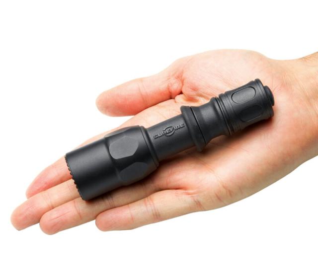 SUREFIRE シュアファイア G2ZX COMBATLIGHT Single-Output LEDフラッシュライト / 600ルーメン（G2ZX-C-BK）【Cx】【T】｜タクティカルライト ミリタリー アウトドア ハンドライト 防災 サバゲー 装備 軍用ライト コンバットライト 戦術ライト