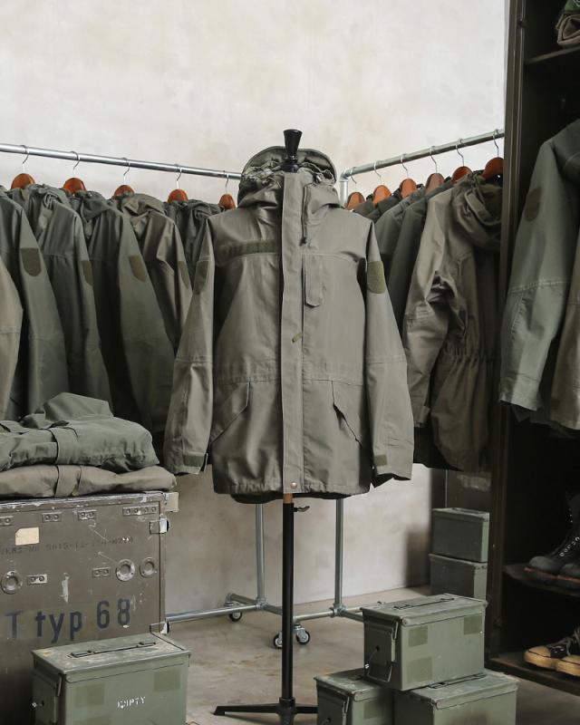 リジェクト 訳あり品 実物 USED オーストリア軍 アルパイン GORE-TEX